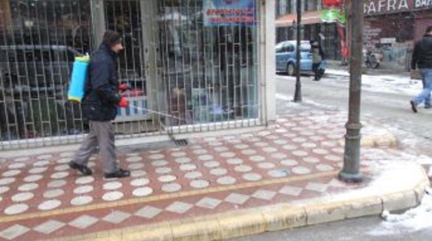 Bafra&rsquo;da Kaldırımlar Ila&ccedil;lanıyor