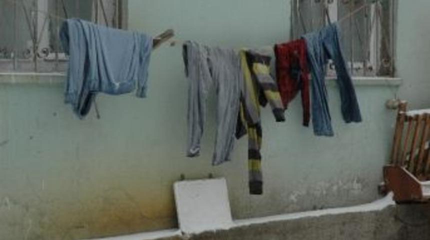 Erzurum&rsquo;da &Ccedil;amaşırlar Buz Tuttu