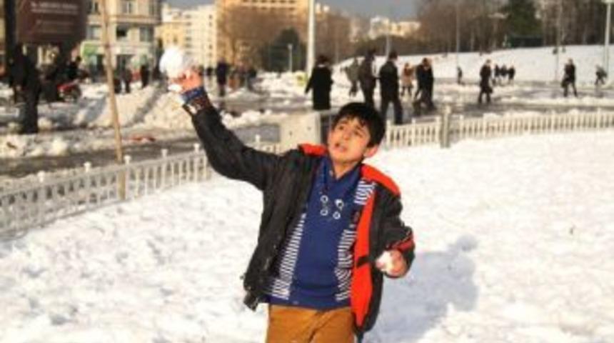 (&ouml;zel Haber) Servisler &Ouml;ğrencileri Alamayınca Okullar Tatil Oldu