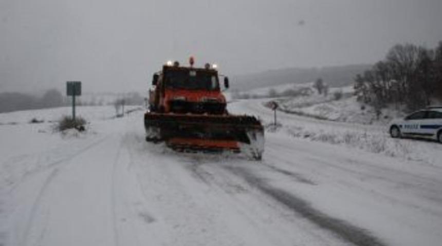 Tokat&rsquo;ta 5 İl&ccedil;ede Eğitime Kar Engeli