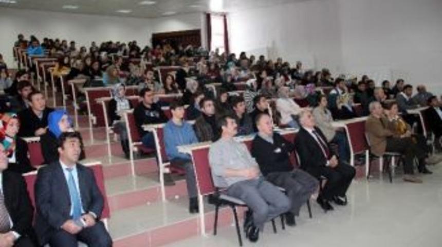 İktisadi İdari Bilimler Fak&uuml;ltesi&rsquo;nden Mesleki Bilgileri Paylaşma Semineri