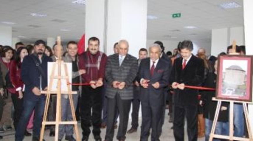 Nevşehir Hacı Bektaş Veli Üniversitesi’nde “macaristan’da Türk İzleri” Konulu Fotoğraf Sergisi
