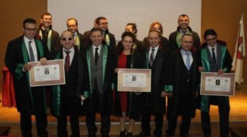 3 Yeni Avukat Cübbe Giyip Ruhsat Aldı