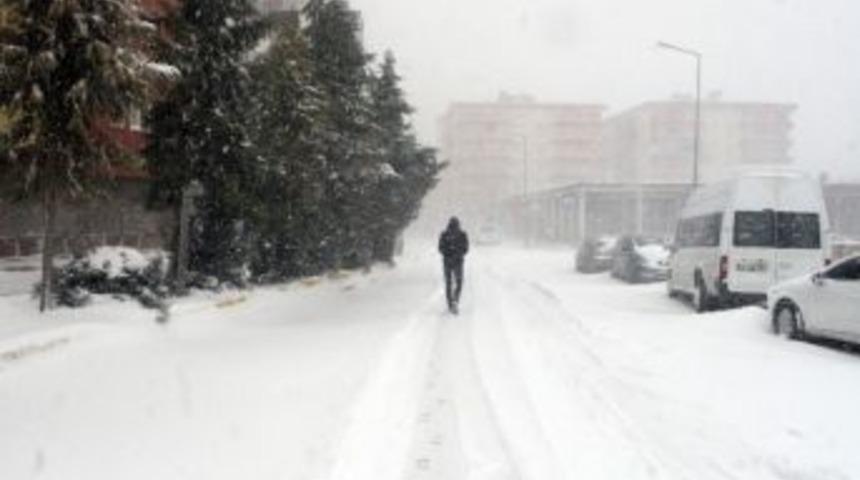 Silvan'da Yoğun Kar Yağışı