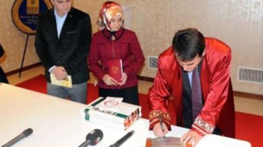 Başkan D&uuml;ndar&rsquo;dan Y&uuml;z Yılın İmzası