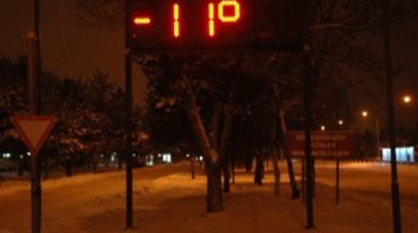 Erzurum&rsquo;da Kar Kartpostallık G&ouml;r&uuml;nt&uuml;ler Oluşturdu