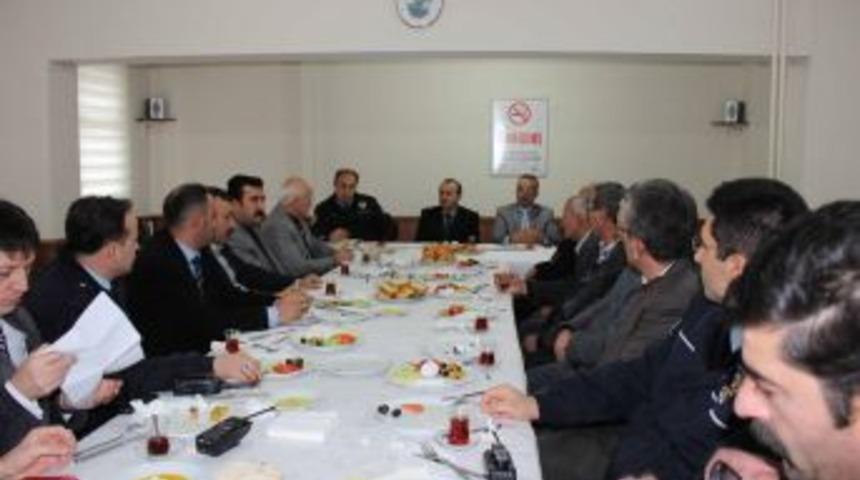 Emniyet M&uuml;d&uuml;r&uuml; Muhtarlarla Sorunları Konuştu