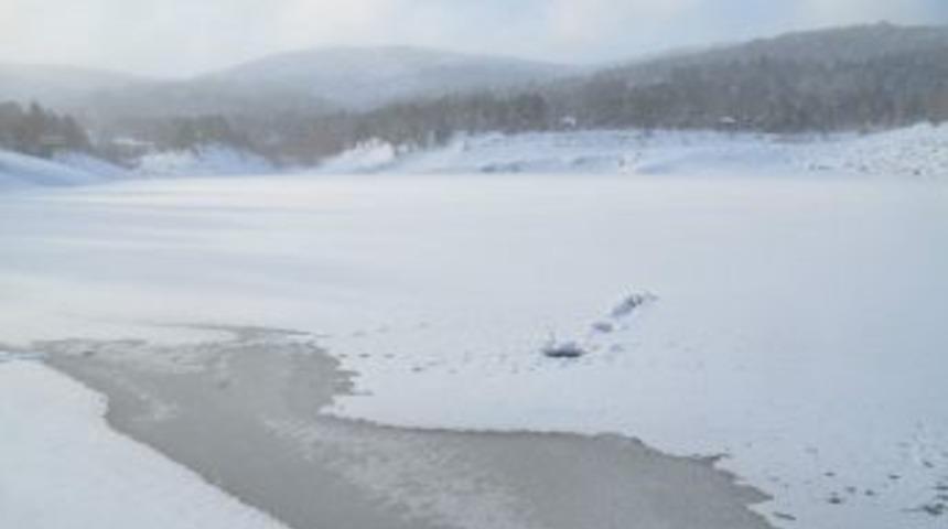 Yozgat&rsquo;ta G&ouml;letlerin Y&uuml;zeyi Buz Tuttu