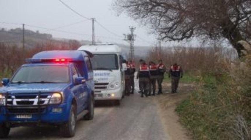 Elektrik Direği Dikmek İsterken Lin&ccedil; Ediliyorlardı