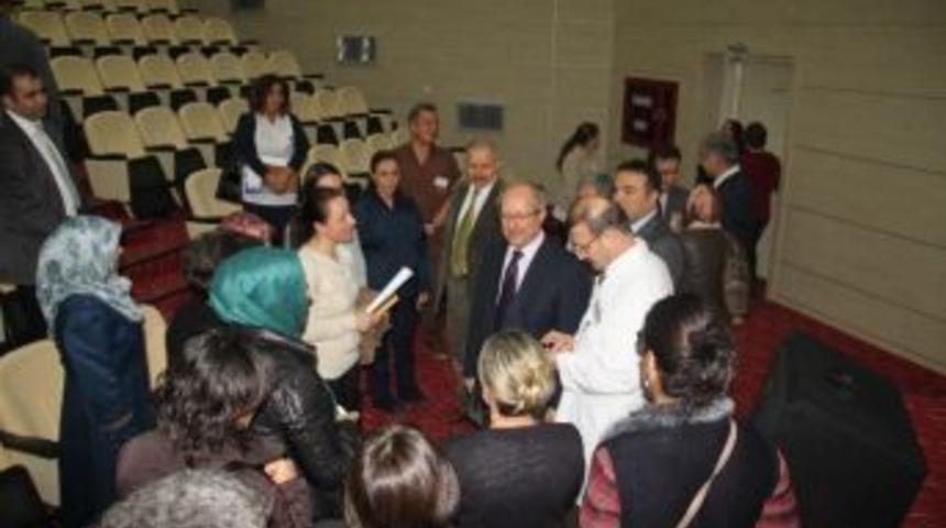 Hastane &Ccedil;alışanlarına Konferans