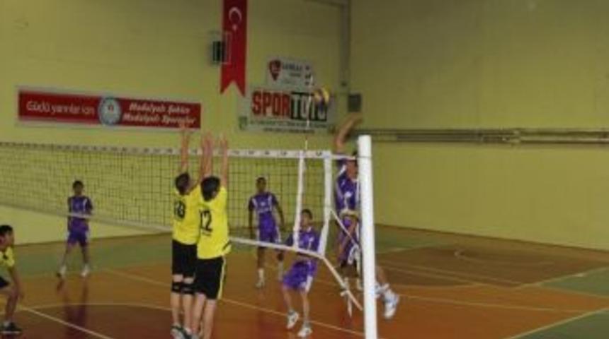Voleybol Turnuvası Sona Erdi