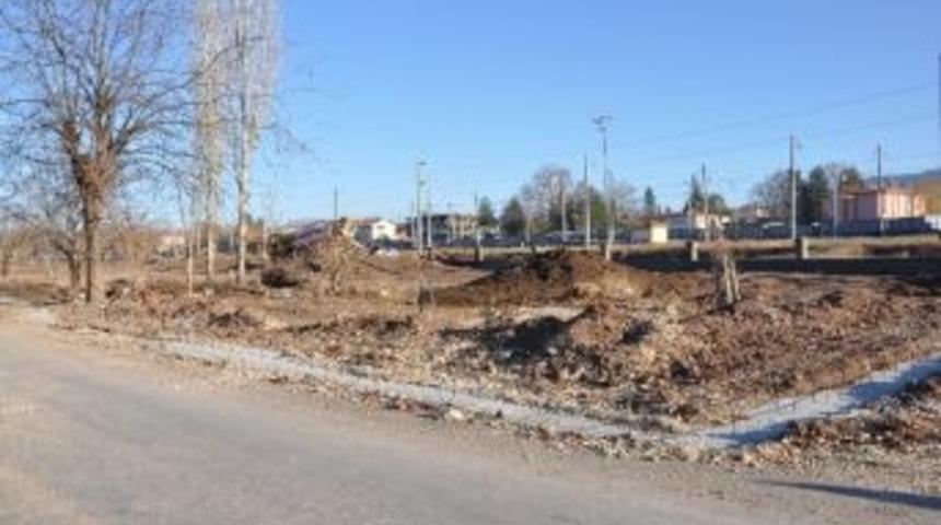 G&ouml;lbaşı Belediyesi Botanik Park İnşa &Ccedil;alışmaları Devam Ediyor