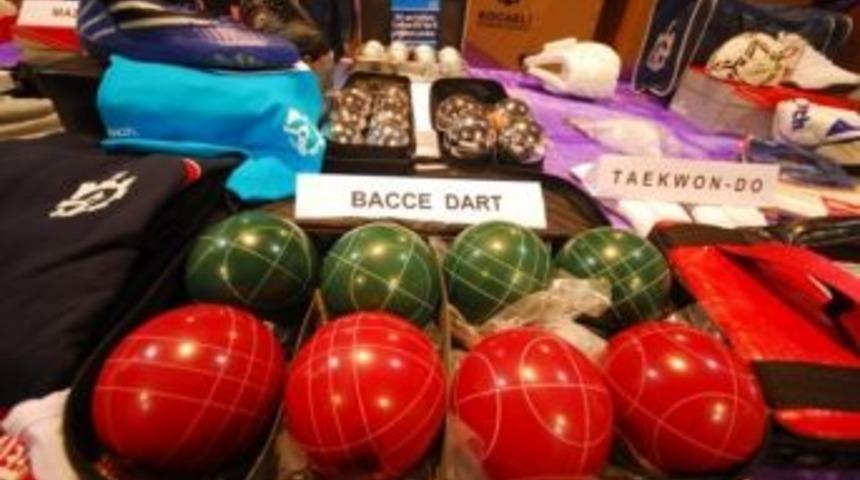 B&uuml;y&uuml;kşehir Belediyesi Amat&ouml;r Spor Kul&uuml;plerine Malzeme Yardımı Yapacak