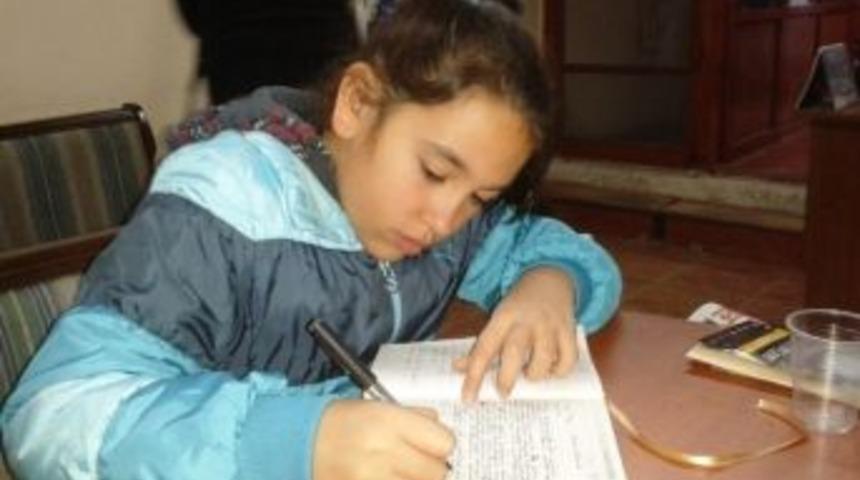 Minik &Ouml;ğrenciden Engelli Duyarlılığı