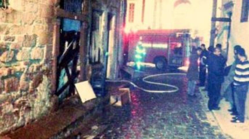 Ayvalık&rsquo;taki Ev Yangını Korkuttu