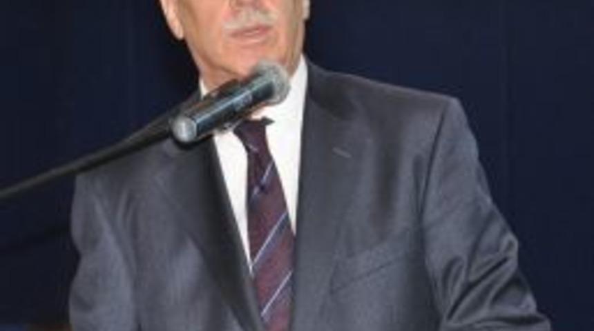 A&uuml;&rsquo;de Rekt&ouml;r Se&ccedil;imi