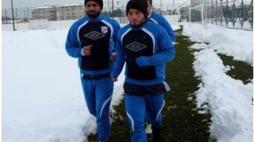 Orduspor Kar Altında Bucaspor Ma&ccedil;ına Hazırlanıyor