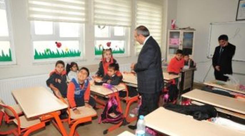 Rekt&ouml;r Battal&rsquo;dan &Ouml;zel Okullara Ziyaret