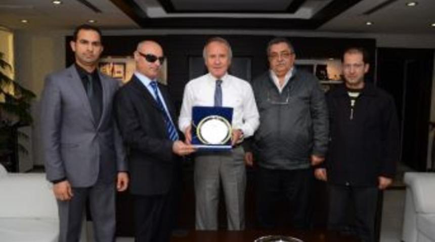 Başkan Evcilmen&rsquo;e Teşekk&uuml;r Plaketi