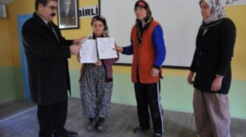 Bademli Fidancılık Ve Tarımsal Kalkınma Kooperatifi’nden İş Garantili Kurs Meyvelerini Verdi