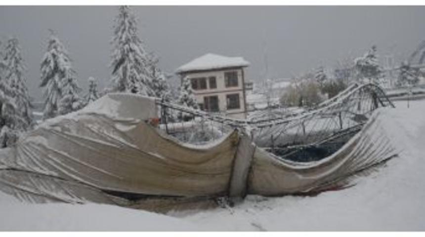 Rize'de Kar Hayatı Olumsuz Etkiledi