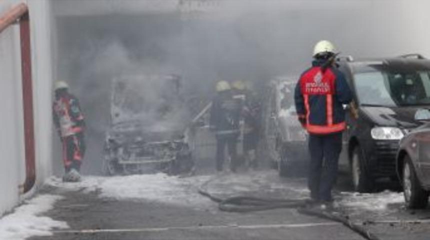 Emniyet M&uuml;d&uuml;rl&uuml;ğ&uuml; Otoparkında Yangın Paniği