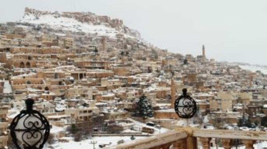 7 Bin Yıllık Tarihi Kentten Kar Manzaraları