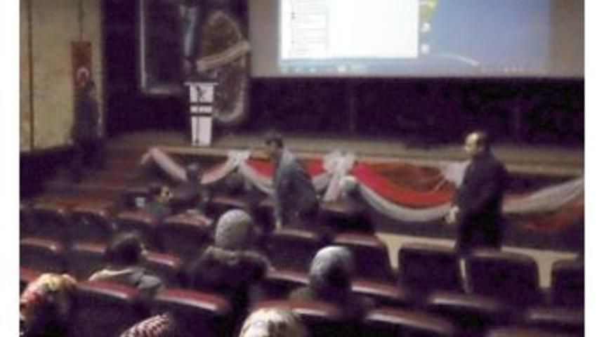 Bozova&rsquo;da Bilin&ccedil;li İla&ccedil; T&uuml;ketimi Sempozyumu Yapıldı