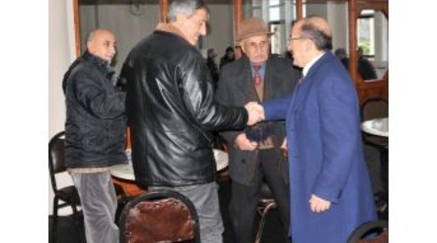 G&uuml;mr&uuml;k&ccedil;&uuml;oğlu Mahalle Ziyaretlerini S&uuml;rd&uuml;r&uuml;yor