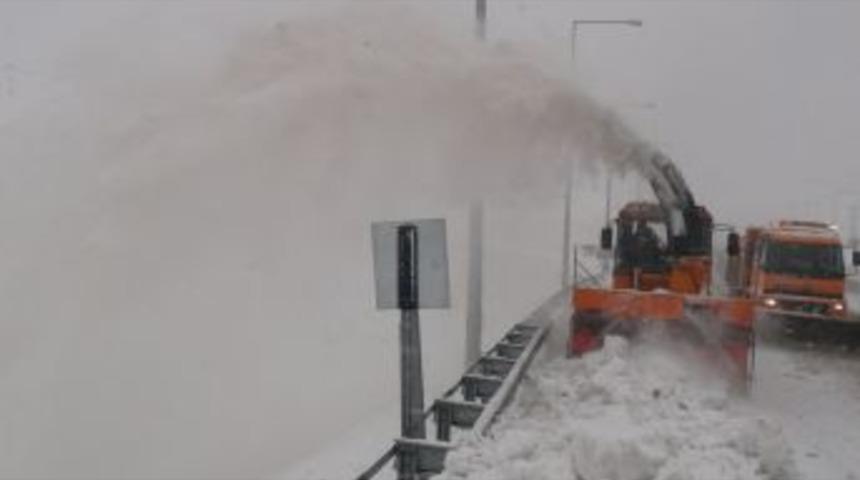 Bitlis'te Acil Durumlarda Hastalara Havadan Ve Karadan Ulaşılacak