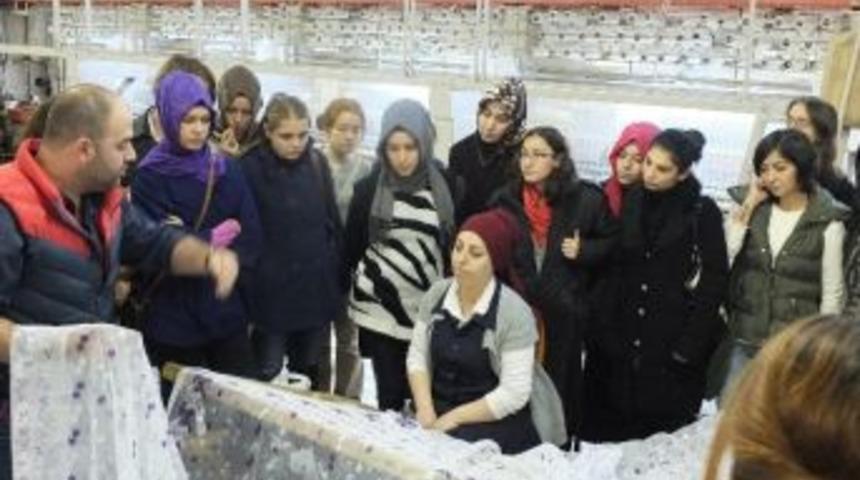 Tekstil &Ouml;ğrencilerinden Tekstil Fabrikasına Ziyaret