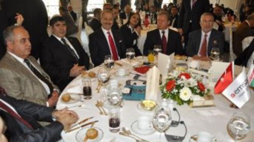 (&ouml;zel Haber) Bakan &Ccedil;ağlayan: "vize Konusu 21. Y&uuml;zyılın İnsanlık Ayıbıdır"