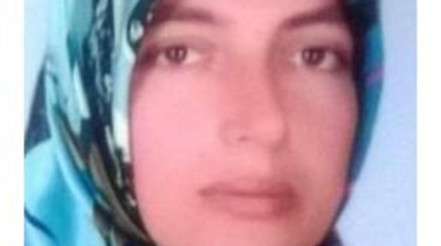 &Ouml;ğretmen Azize &Ccedil;elik, Memleketi Malatya&rsquo;da Toprağa Verildi