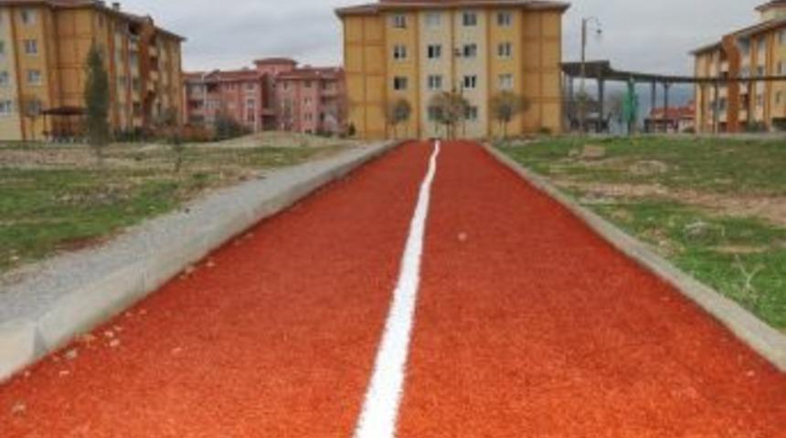 Y&uuml;r&uuml;y&uuml;ş Yolları Sentetik &Ccedil;imle Kaplanıyor