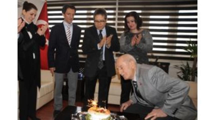 Kore Gazisine Doğum G&uuml;n&uuml; S&uuml;prizi