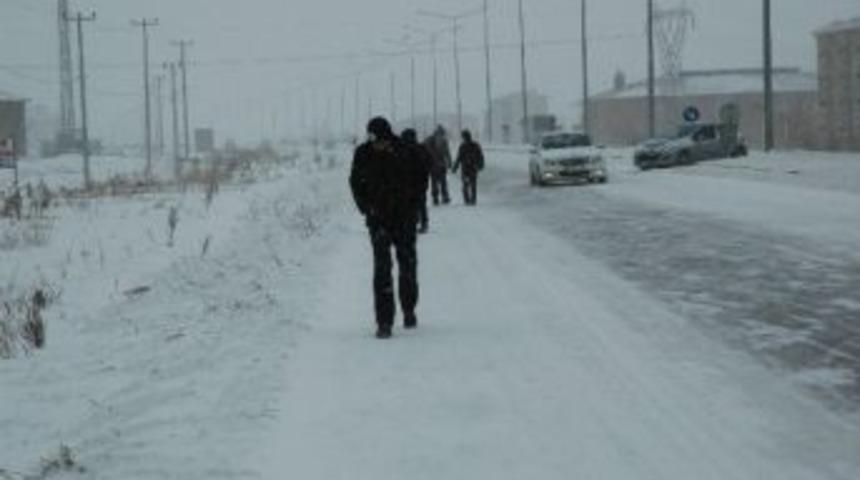 Erzurum&rsquo;da Kar Ve Tipi Esareti&hellip;