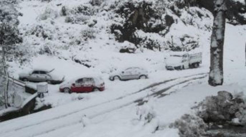 Trabzon Son 9 Yılın En Y&uuml;ksek Kar Yoğunluğunu Yaşıyor