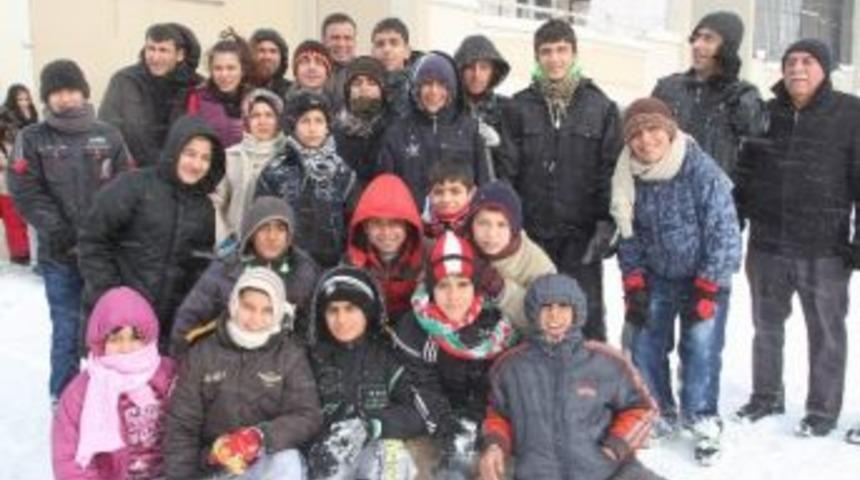 Kurumlar Arası Anlaşmazlık 4 Bin Kişiyi Soğukta Bıraktı