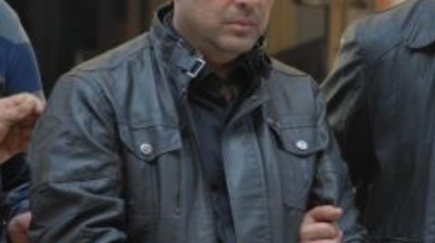 Karısını 28 Bı&ccedil;ak Darbesi İle &Ouml;ld&uuml;ren Kocaya "sadakat" İndirimi