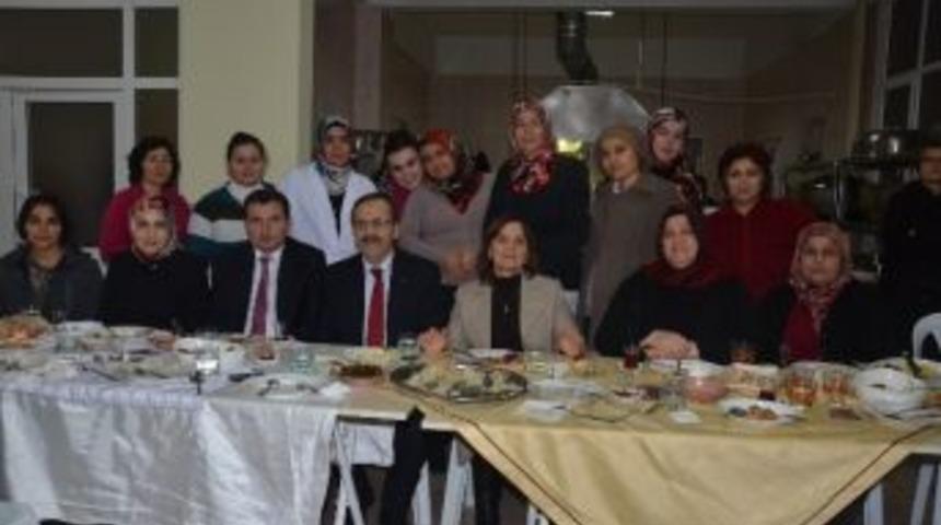 Başkan Şahin, Aş&ccedil;ılık Kursunu Ziyaret Etti