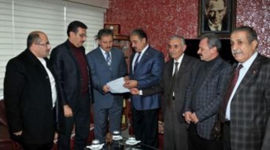 Belediye Başkanı &Ccedil;akır, Se&ccedil;im &Ccedil;alyışmalarını Esnaf Kuruluşlarını Ziyaret Ederek Başladı