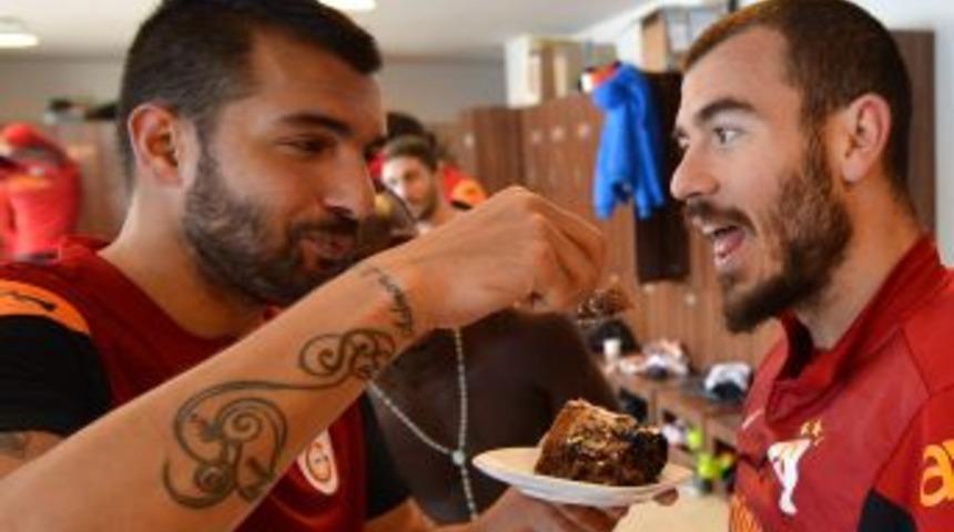 Moralli Galatasaray, Y&uuml;z&uuml;n&uuml; Lige D&ouml;nd&uuml;