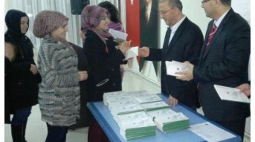 Müftüden Üniversiteli Gençlere Konferans