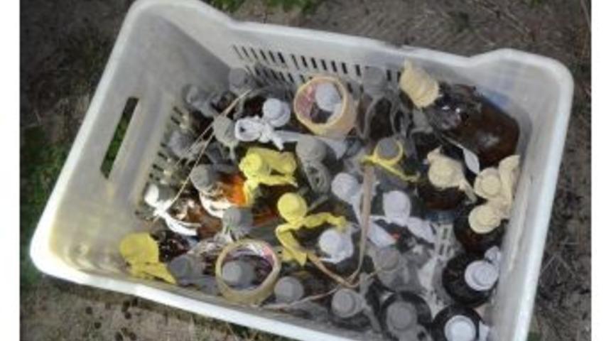 Kamışlıktaki Kasadan Eylem I&ccedil;in Hazırlanmış Malzeme &Ccedil;ıktı