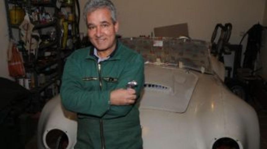 Evinin Garajında Replika Otomobil Yapıyor