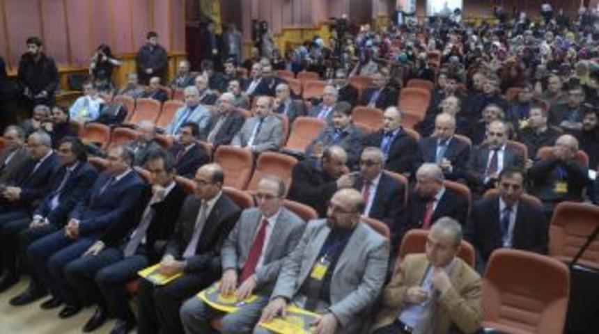 BE&Uuml;&rsquo;den 'Akademide Felsefe, Hikmet Ve Din' Sempozyumu