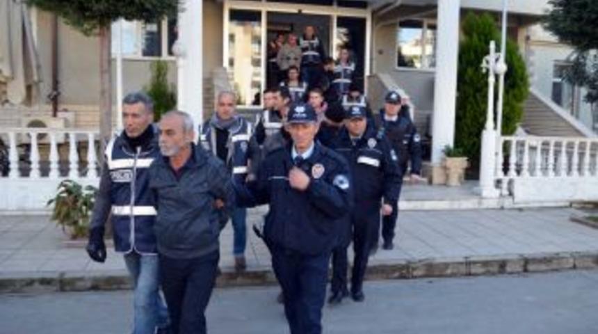 Uyuşturucu Partisine Polis Baskını