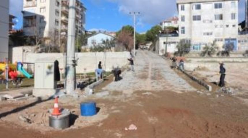 G&ouml;rdes Toki Konutları &Ccedil;evre D&uuml;zenleme &Ccedil;alışmaları S&uuml;r&uuml;yor