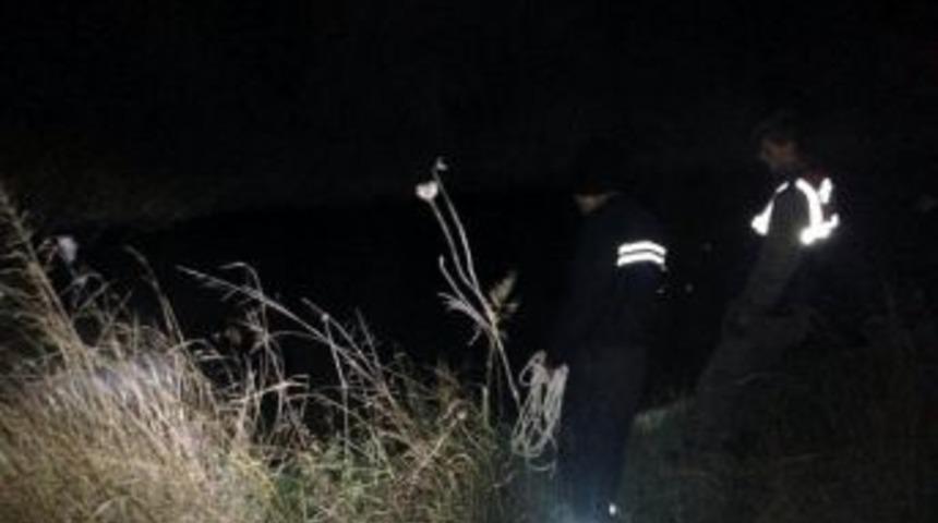 Minik Yasemin Cesedi 5 Saat Sonra Su Kanalında Bulundu