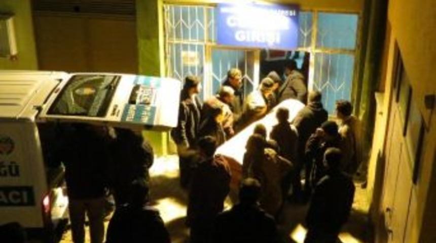 Kazada &Ouml;len &Ouml;ğretmenlerin Cenazesi Adli Tıp Kurumuna Kaldırıldı